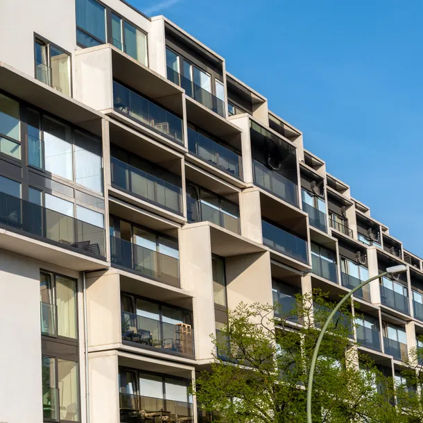 moderne gebäude sehr nah